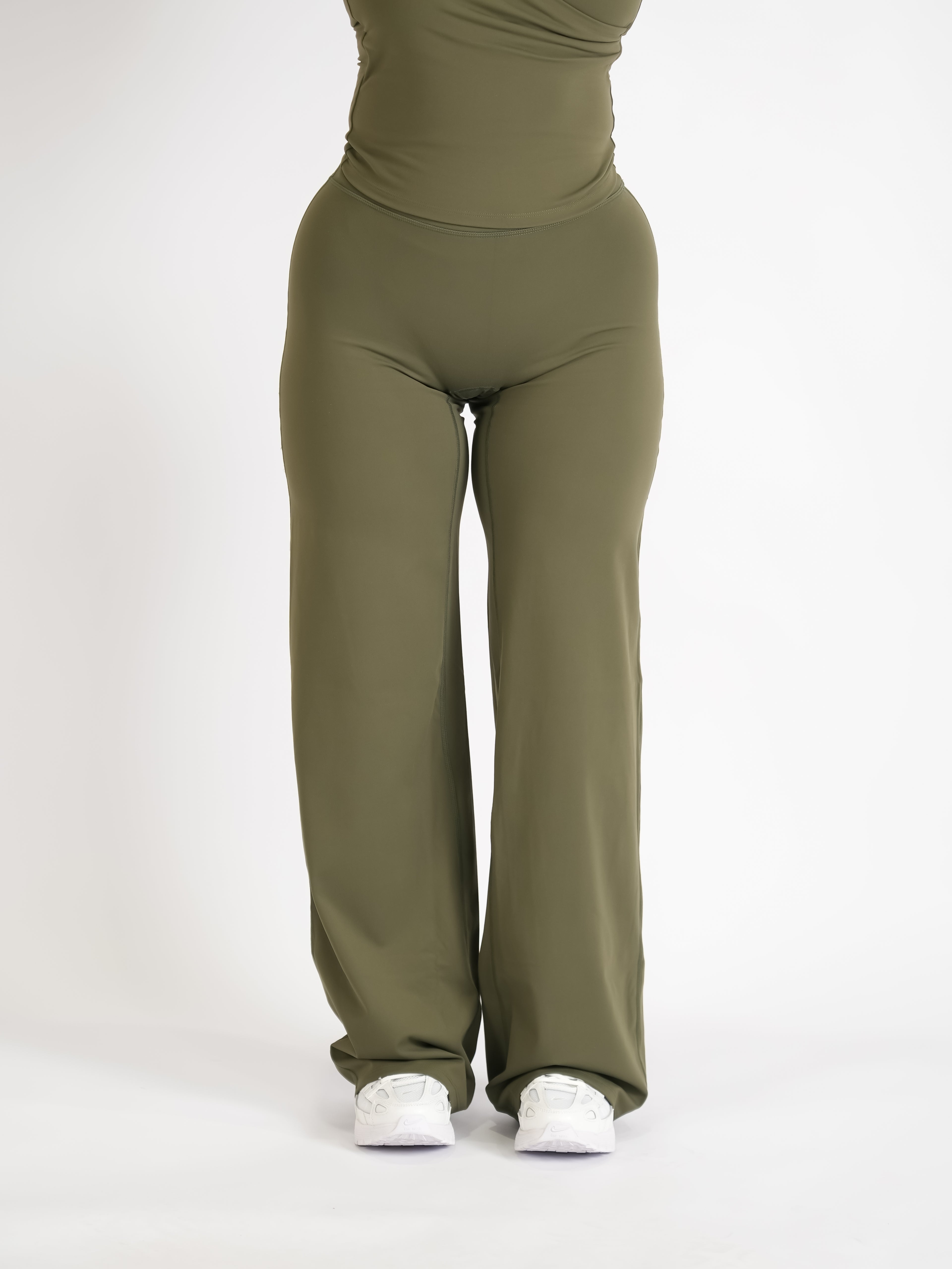 Classic Straight Leg Pants Olive Green STANDARD LENGTH