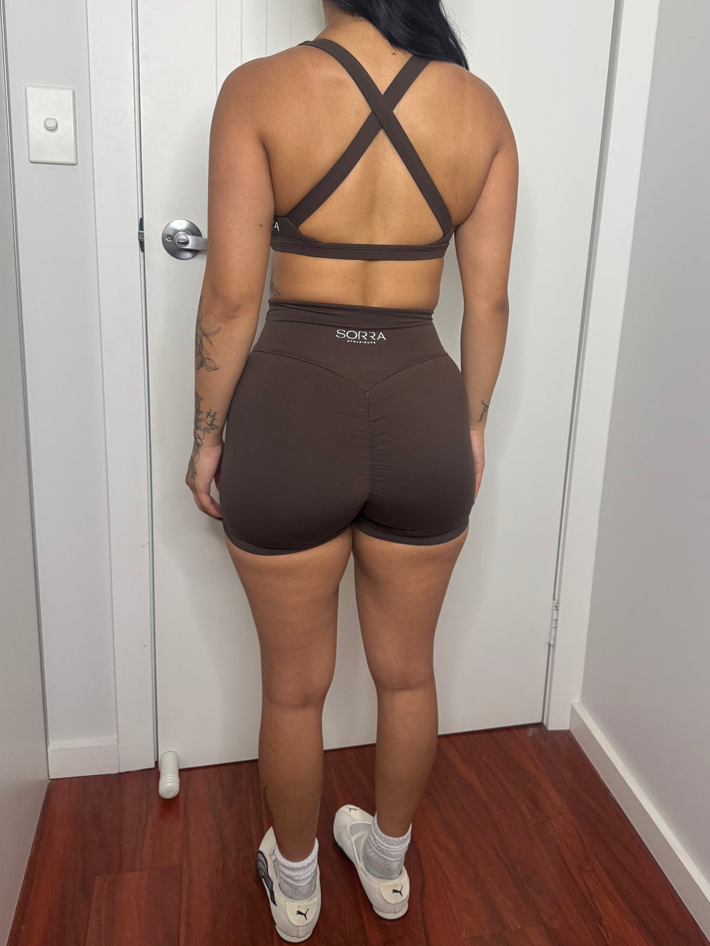 Sample Signature Hybrid Scrunch Shorts SIZE S