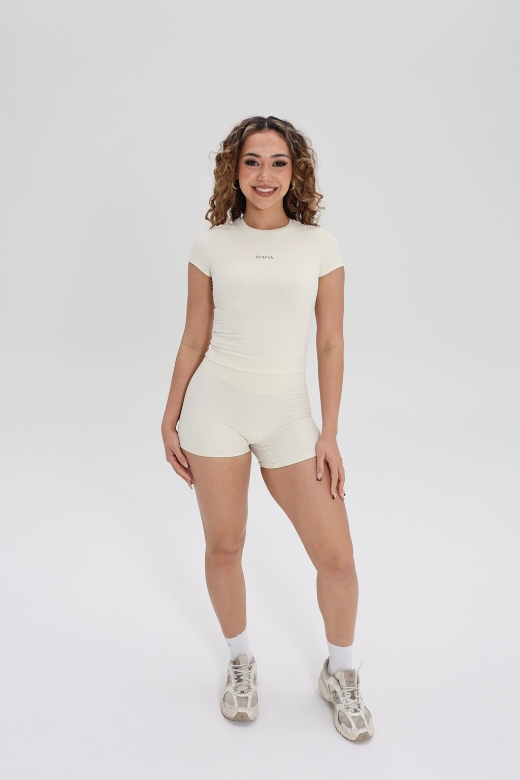 Classic Non-Scrunch Shorts Buttercream 4'